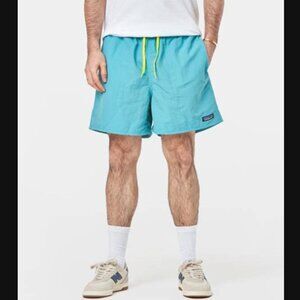 Patagonia - Baggies Shorts - Men's 5" Inseam - Medium